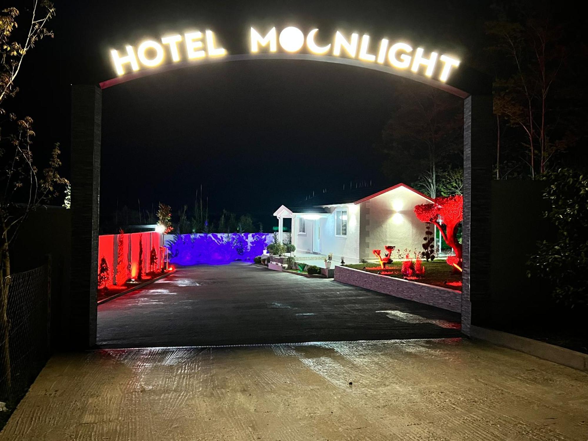 Hotell Moonlight 4*