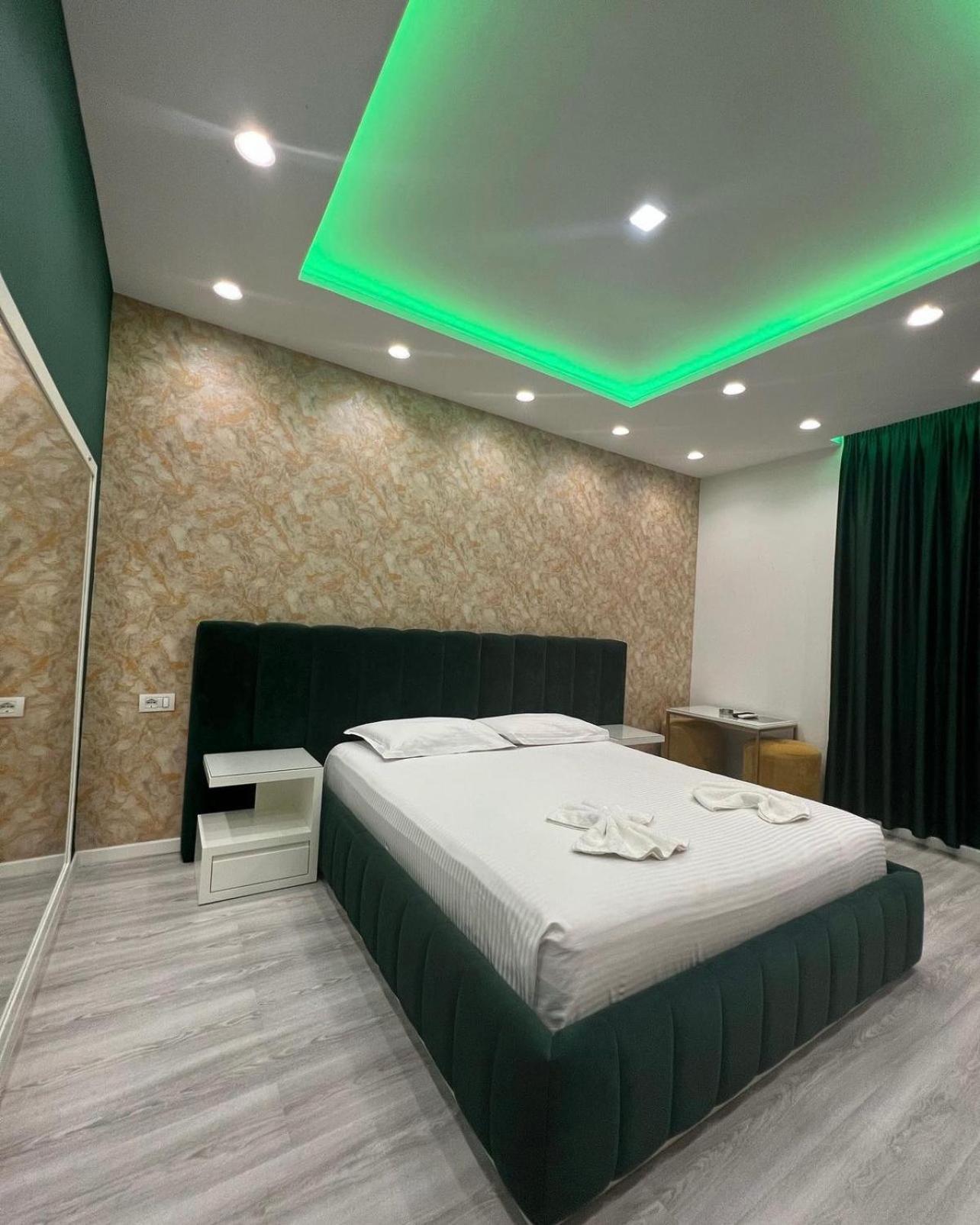 Moonlight Hotell 4*