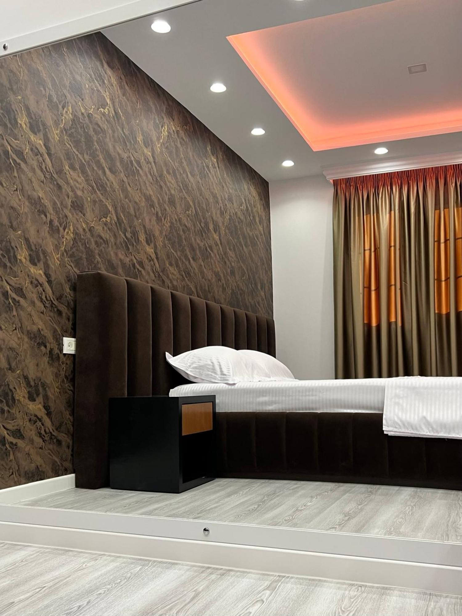 Moonlight Hotell 4*